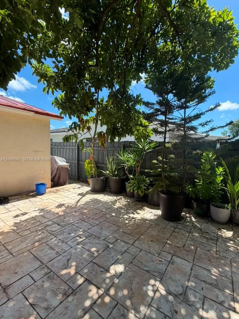 1725 SW 32nd St #0 Fort Lauderdale, FL 33315