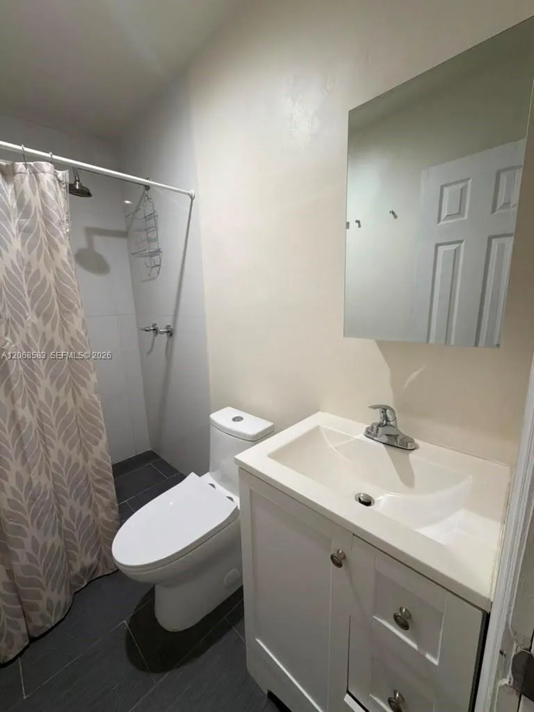 1725 SW 32nd St #0 Fort Lauderdale, FL 33315