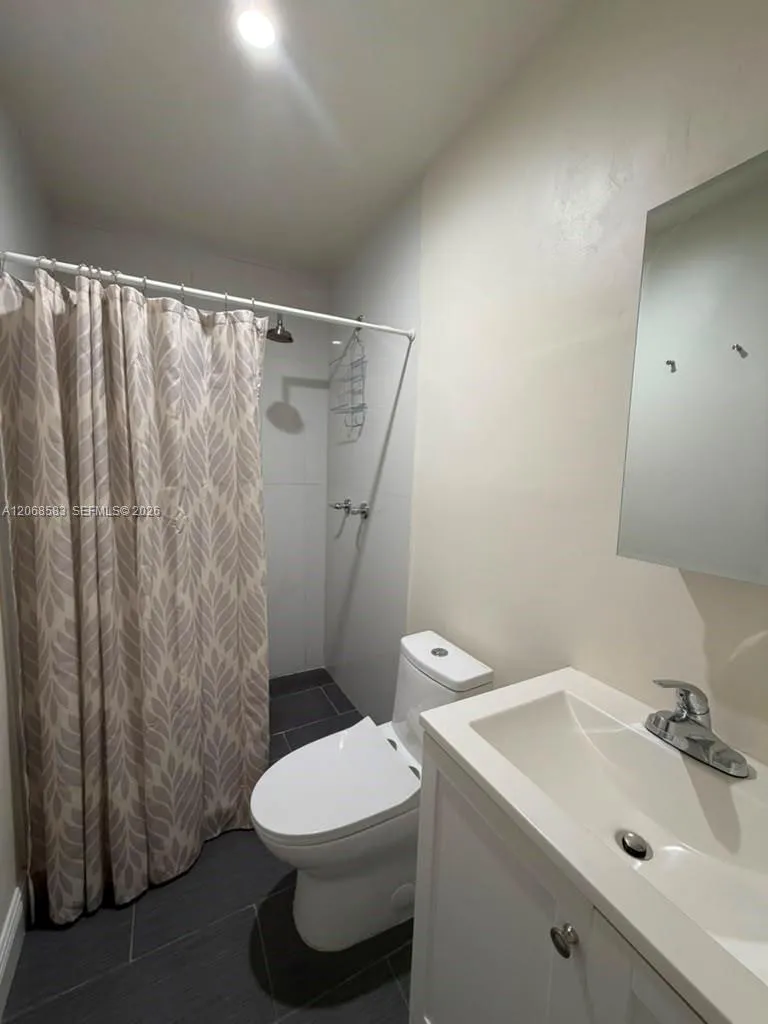 1725 SW 32nd St #0 Fort Lauderdale, FL 33315