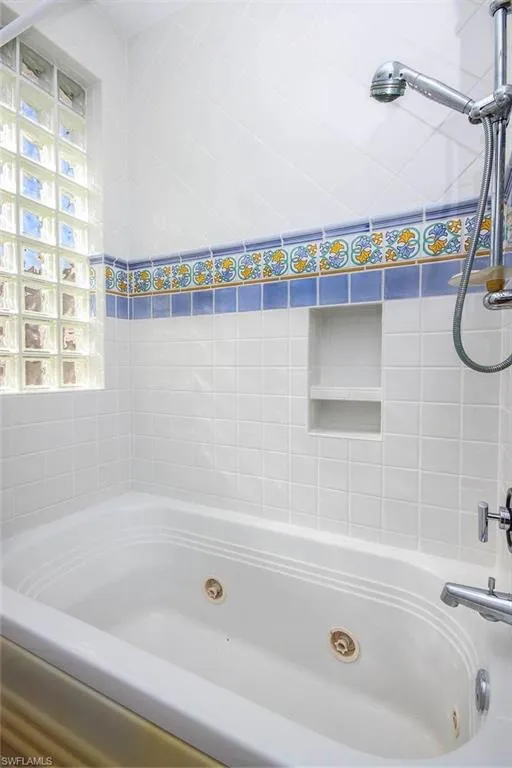 580 Sea Oats Drive Sanibel, FL 33957