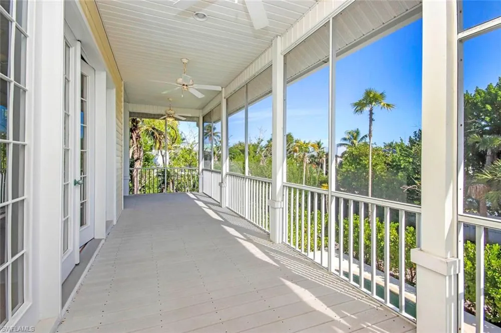 580 Sea Oats Drive Sanibel, FL 33957