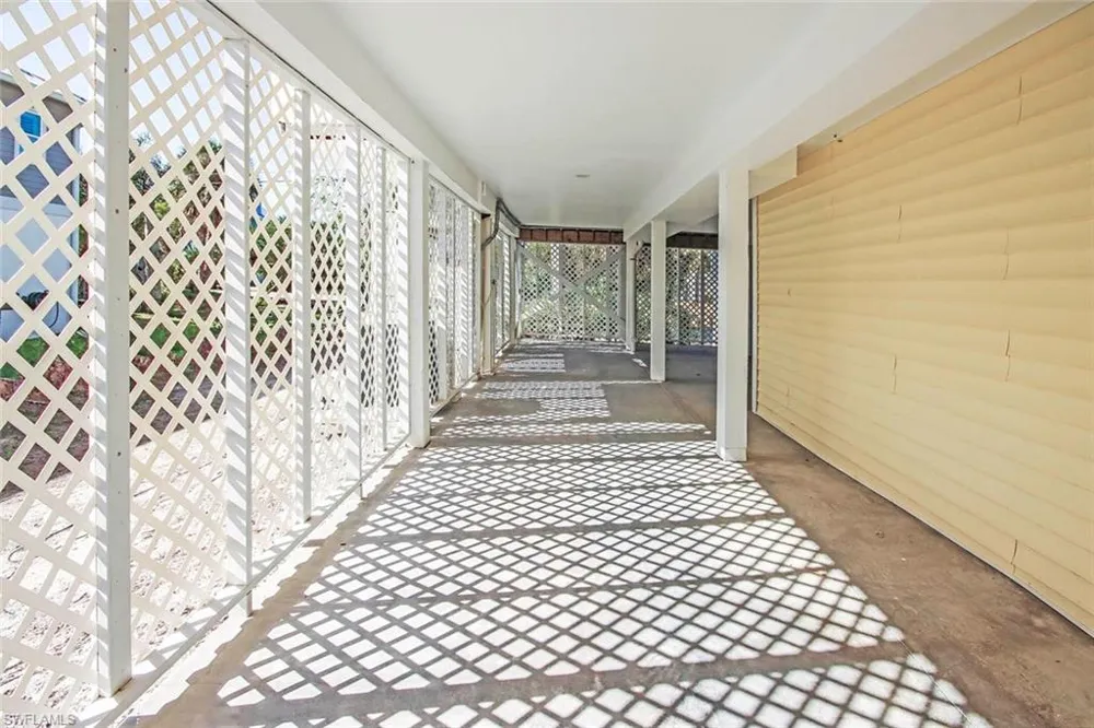 580 Sea Oats Drive Sanibel, FL 33957
