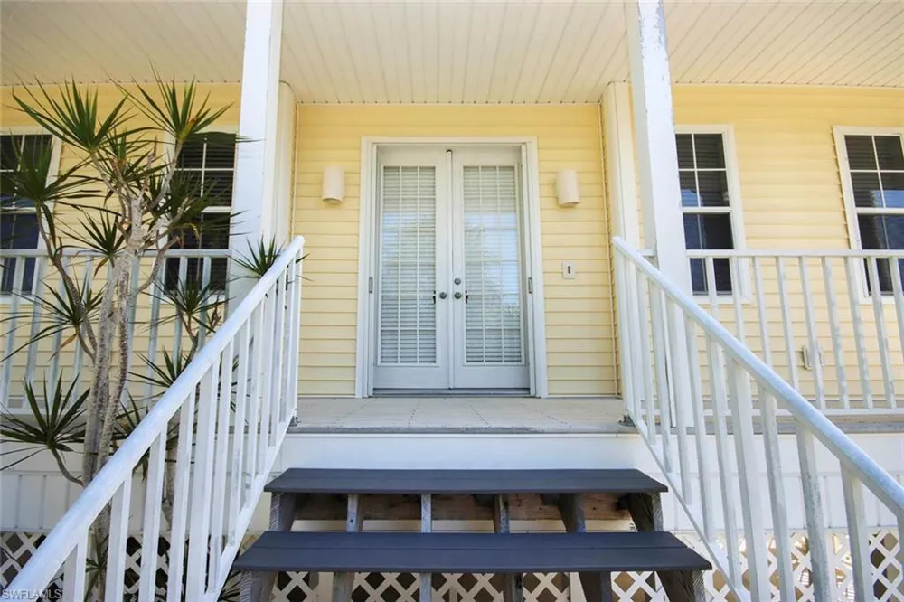 580 Sea Oats Drive Sanibel, FL 33957