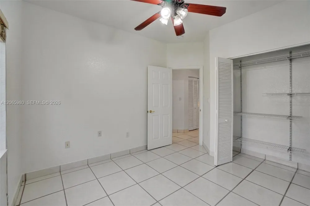25 Ludlam Dr Miami Springs, FL 33166