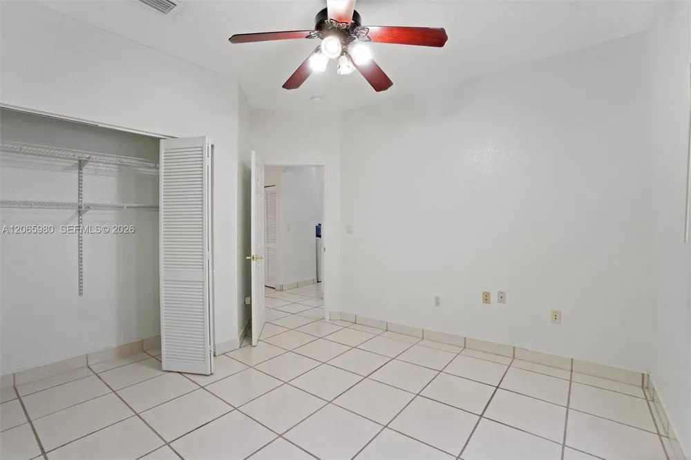 25 Ludlam Dr Miami Springs, FL 33166