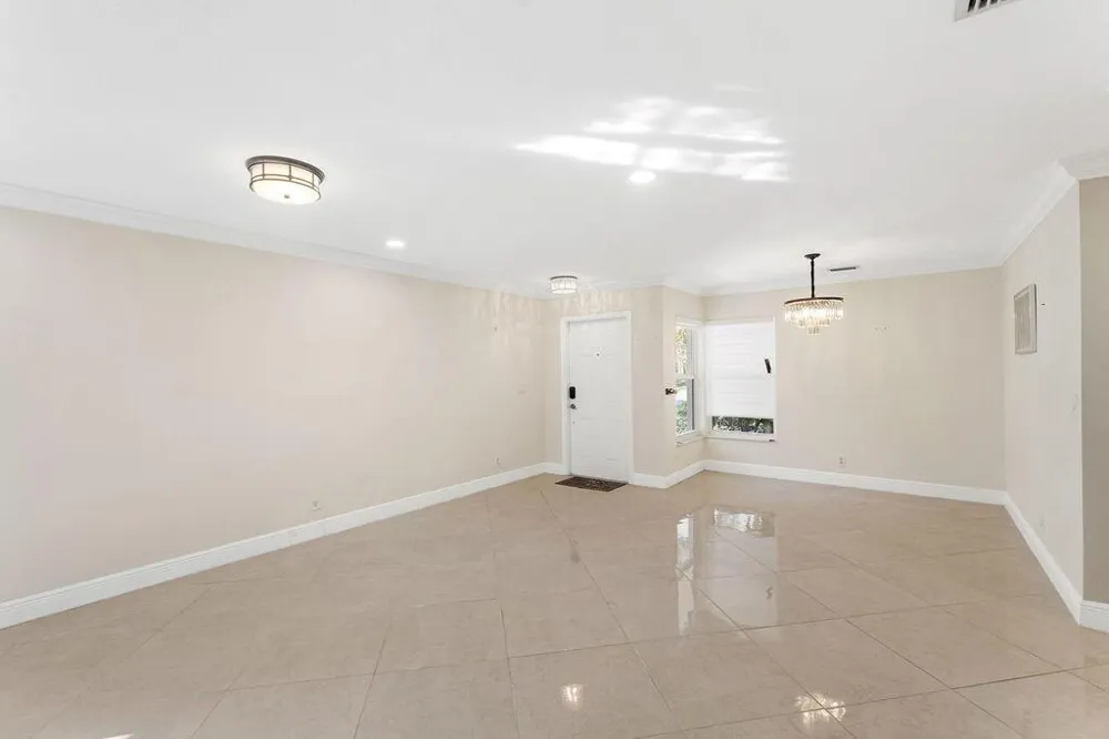 6384 Adriatic Way West Palm Beach, FL 33413