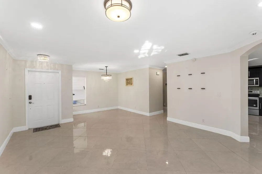 6384 Adriatic Way West Palm Beach, FL 33413