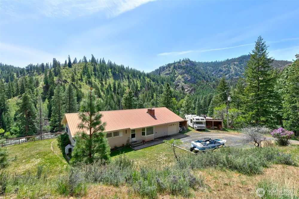 15547 State Route 410 Naches, WA 98937