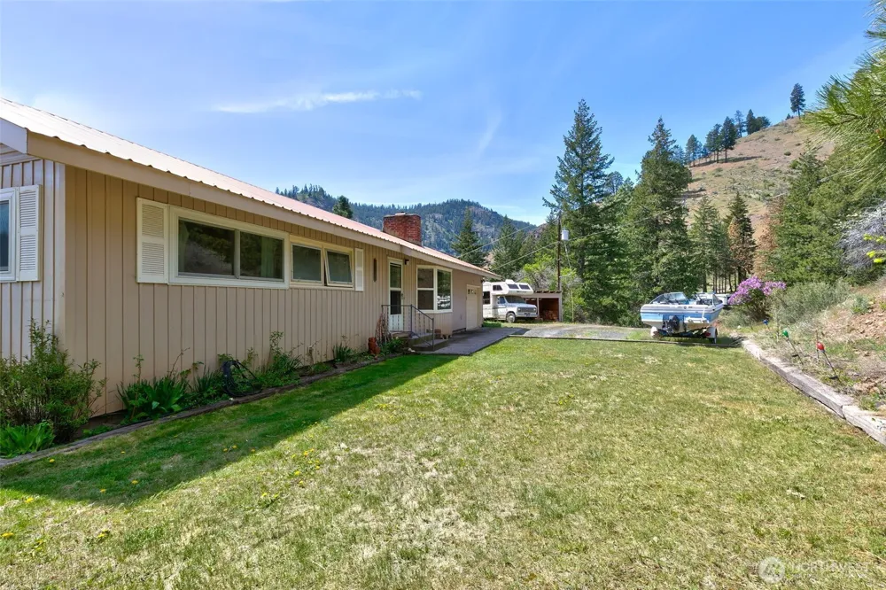 15547 State Route 410 Naches, WA 98937
