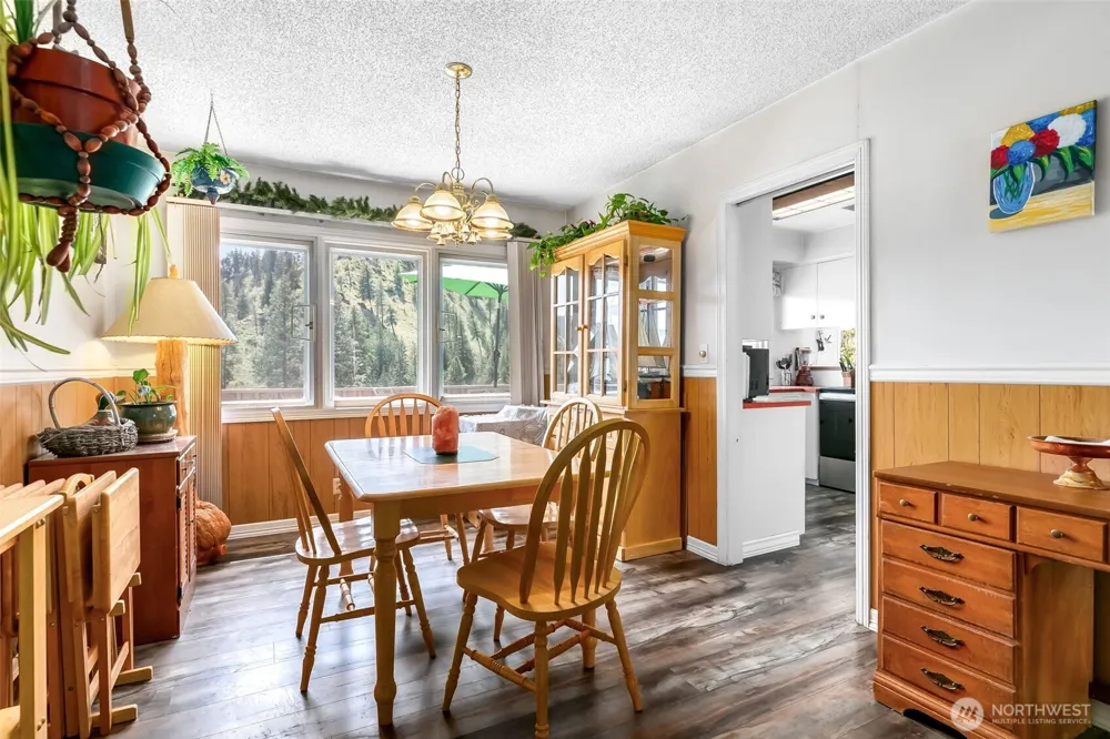 15547 State Route 410 Naches, WA 98937