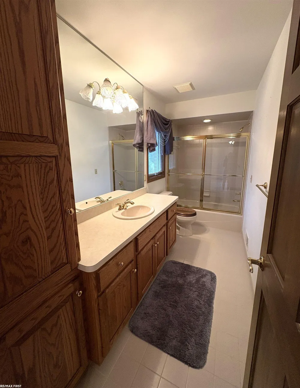 56411 Dickens Drive Shelby Charter Township, MI 48316