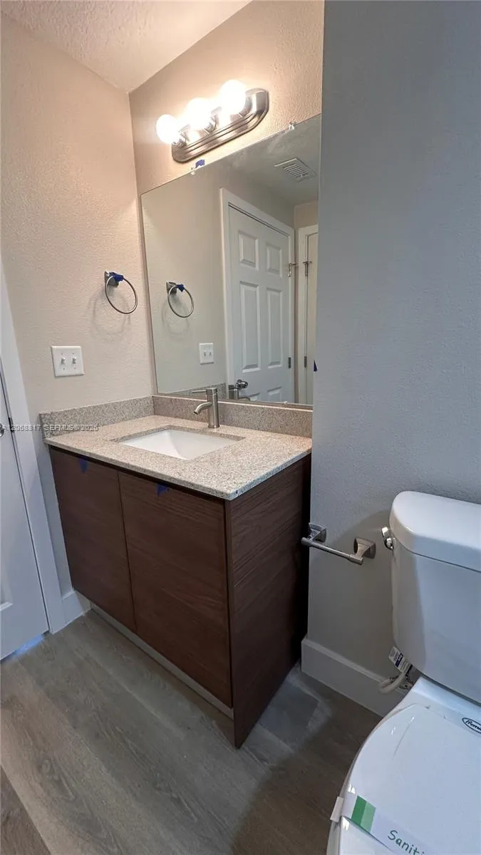 4424 S Texas #214 Orlando, FL 33328