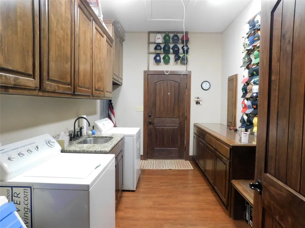 7032 Fm 1567 Lone Oak, TX 75453