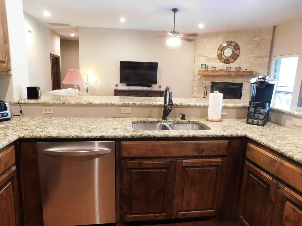7032 Fm 1567 Lone Oak, TX 75453