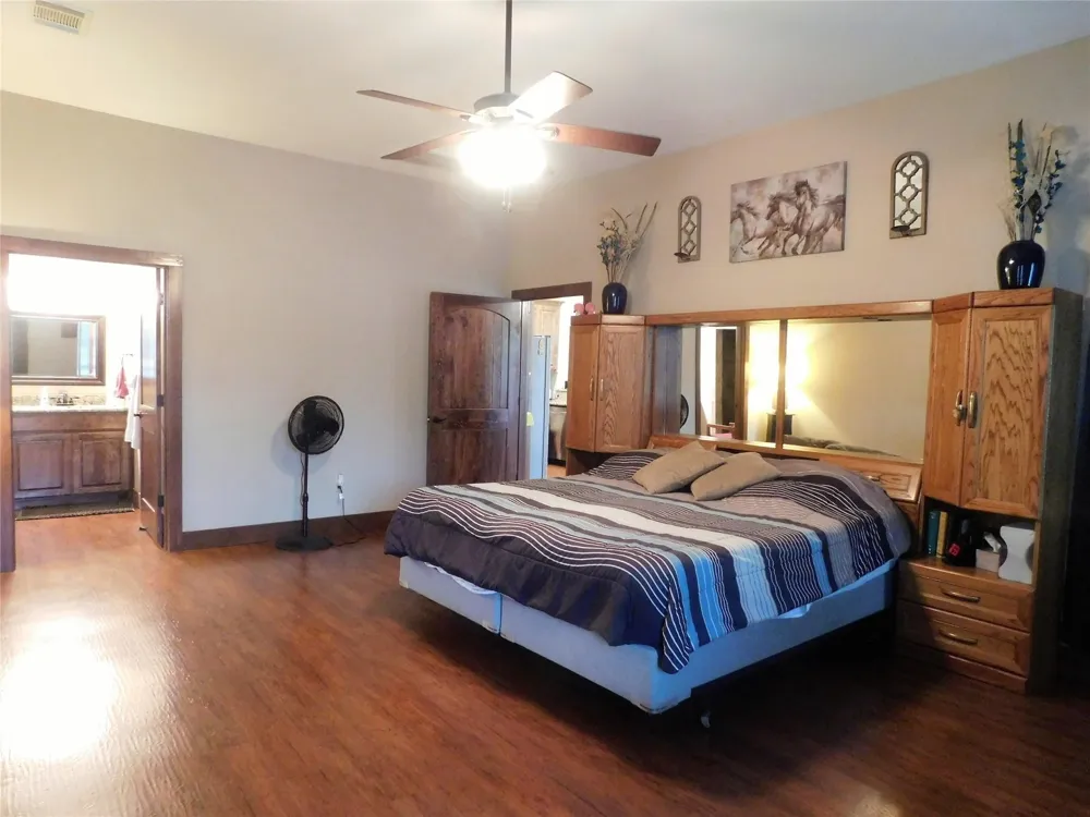 7032 Fm 1567 Lone Oak, TX 75453
