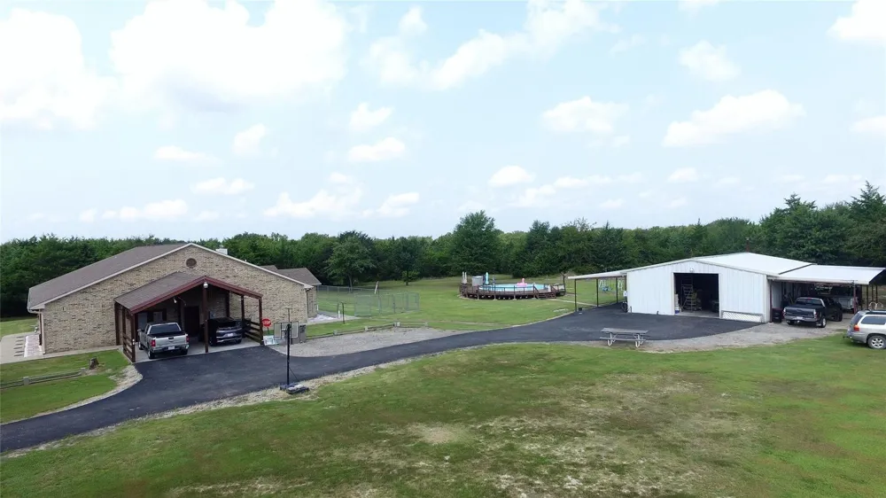 7032 Fm 1567 Lone Oak, TX 75453