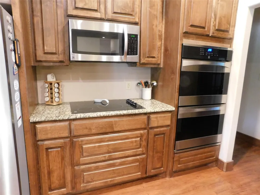 7032 Fm 1567 Lone Oak, TX 75453