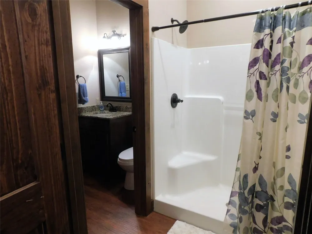 7032 Fm 1567 Lone Oak, TX 75453