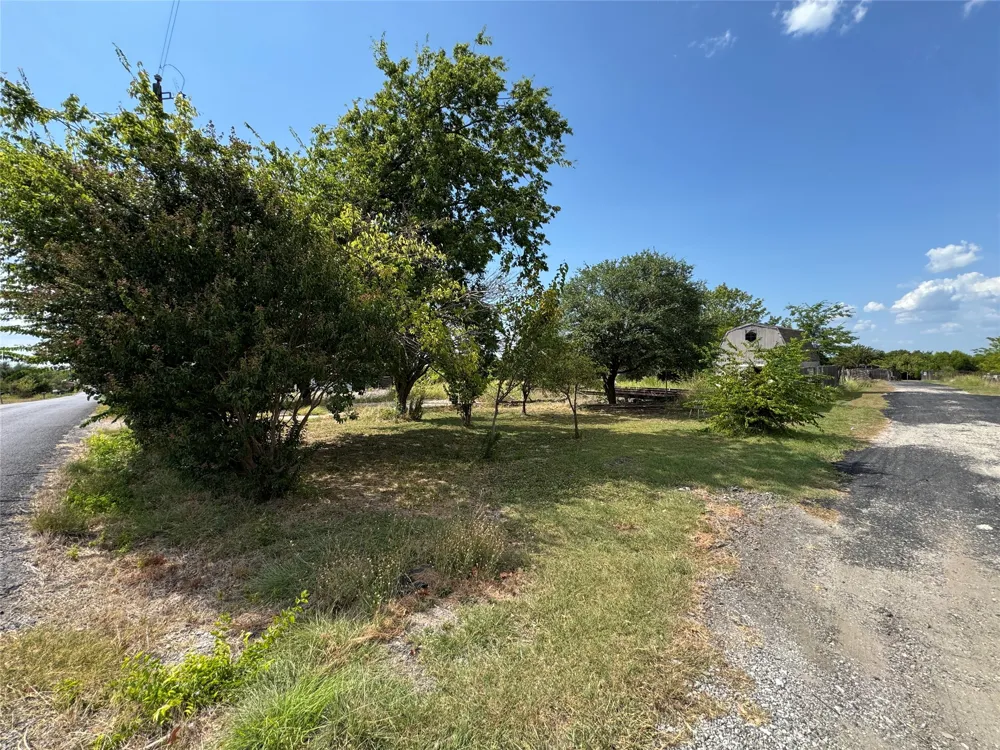 13899 County Road 760 Nevada, TX 75173