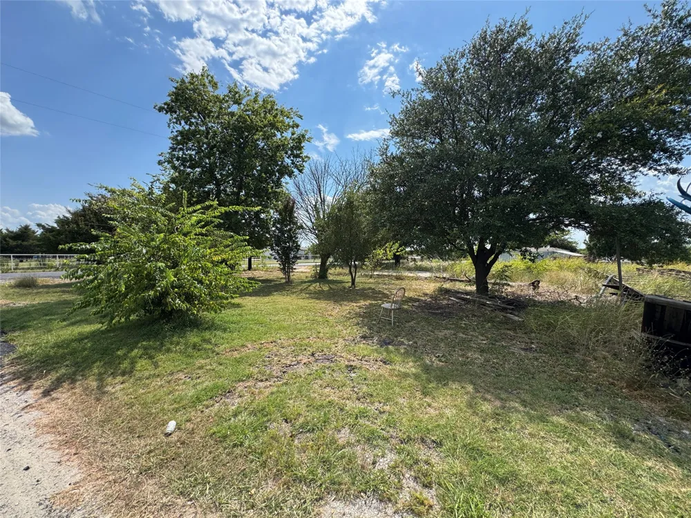 13899 County Road 760 Nevada, TX 75173
