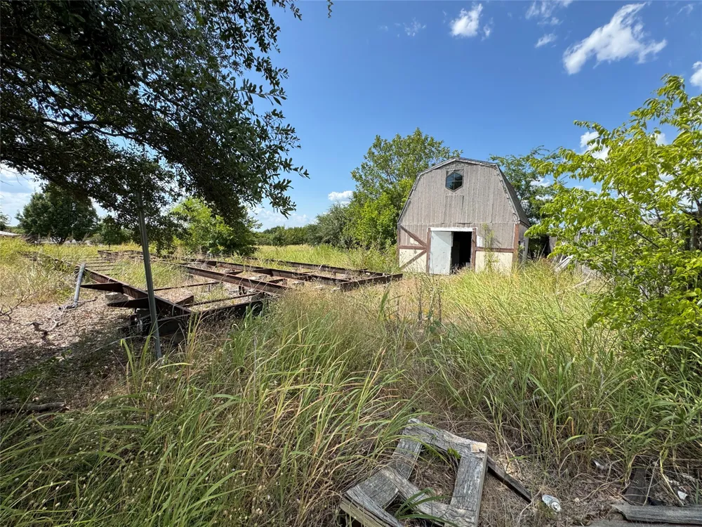 13899 County Road 760 Nevada, TX 75173