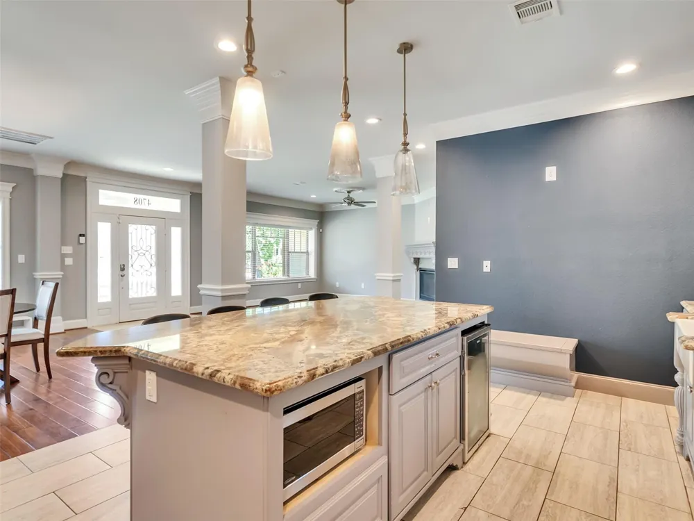 4708 Mckinney Street Houston, TX 77023