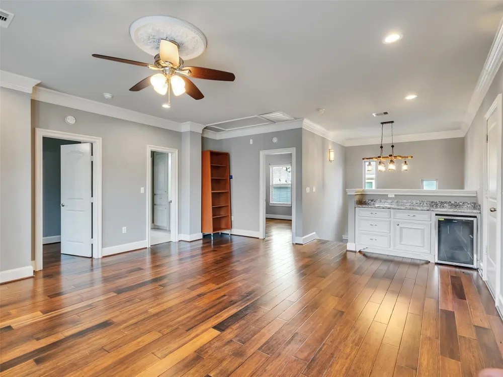 4708 Mckinney Street Houston, TX 77023