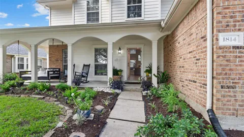 1814 Barretts Glen Drive