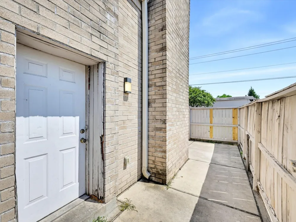 9548 Pagewood Lane #9548 Houston, TX 77063