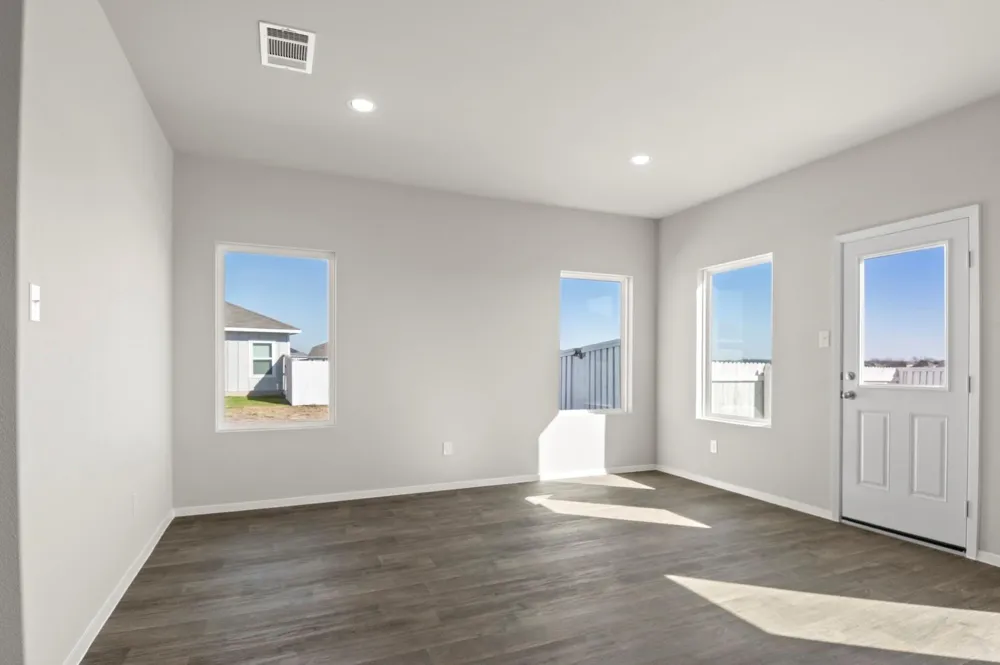 322 Legacy Point Drive Sealy, TX 77474