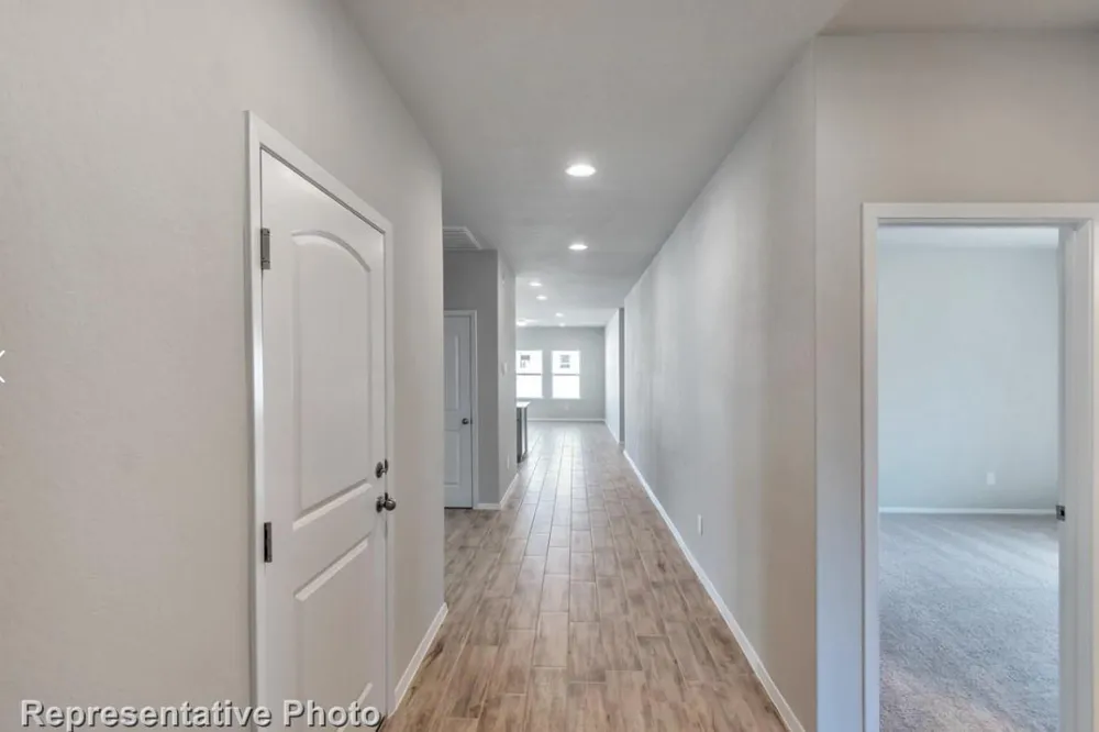 322 Legacy Point Drive Sealy, TX 77474