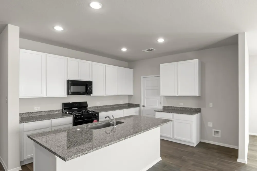 322 Legacy Point Drive Sealy, TX 77474