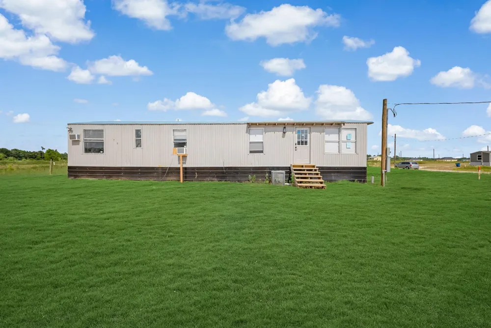 349 Road 591524 Cleveland, TX 77327
