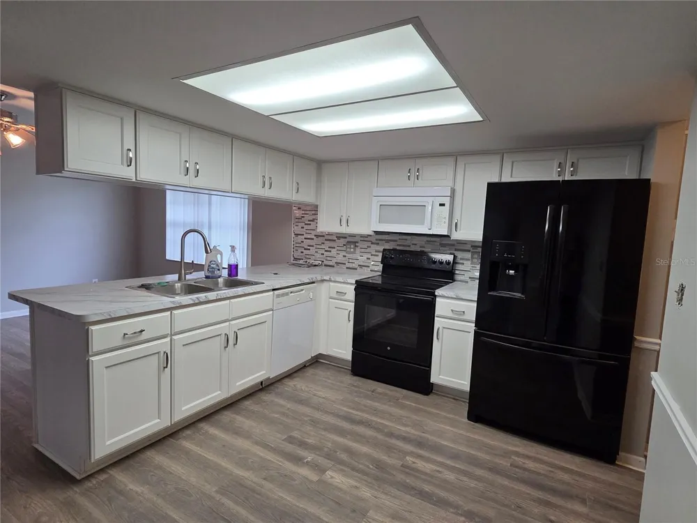 7005 PIN CHERRY LANE Port Richey, FL 34668