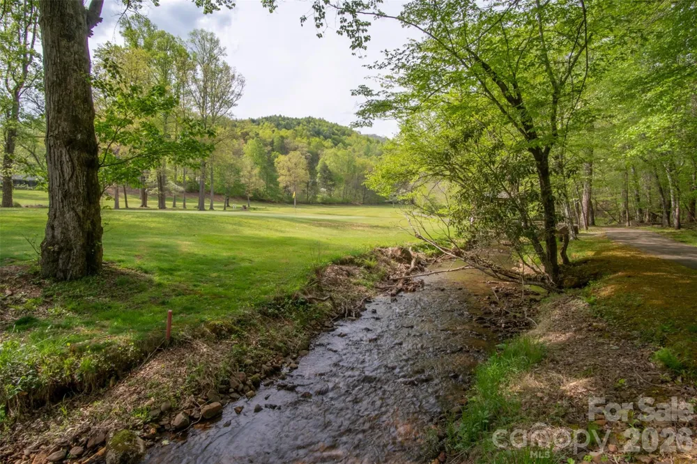 16A Willow View Drive Franklin, NC 28734
