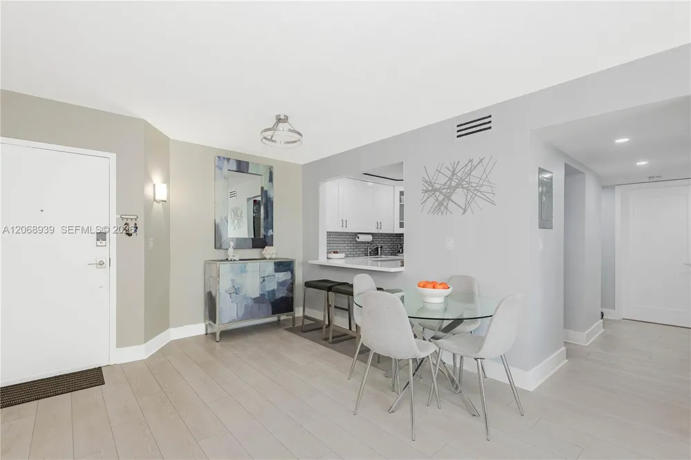 8201 NW 8th St #1-204 Miami, FL 33126