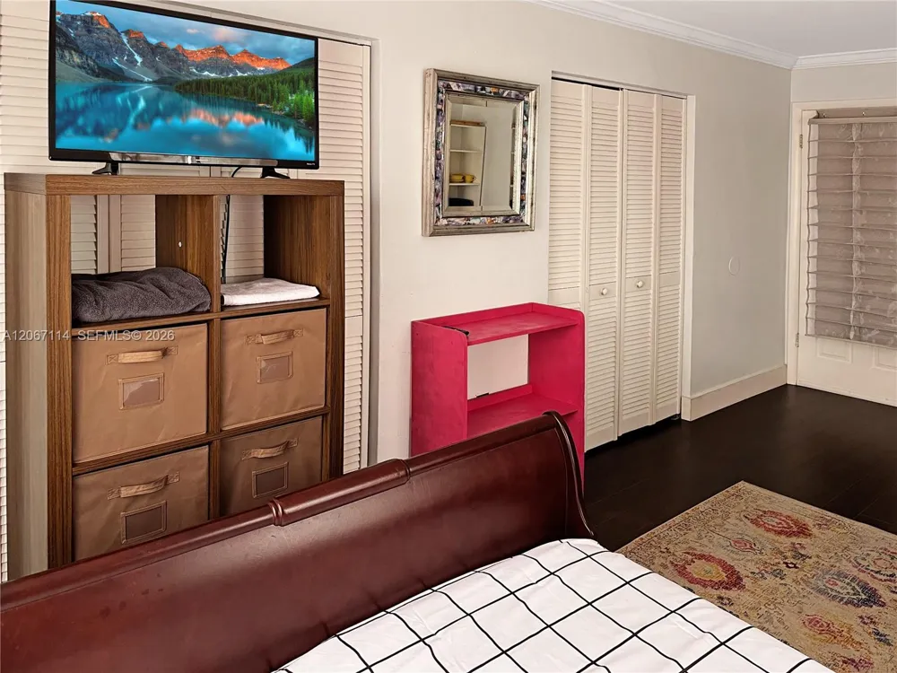 2100 NE 170th St North Miami Beach, FL 33162