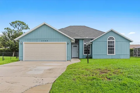 2388 SW FERN CIRCLE