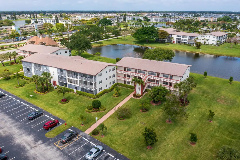 12 BRIGHTON A #12 Boca Raton, FL 33434