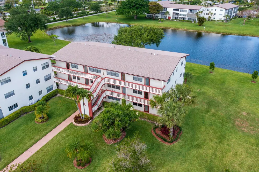 12 BRIGHTON A #12 Boca Raton, FL 33434