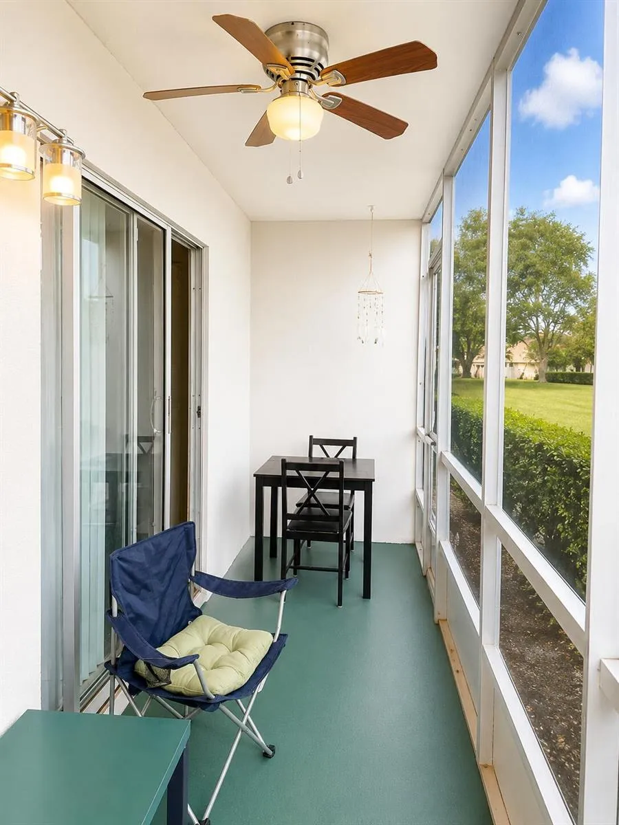 12 BRIGHTON A #12 Boca Raton, FL 33434