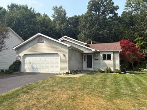 2674 Onagon Trail Trail