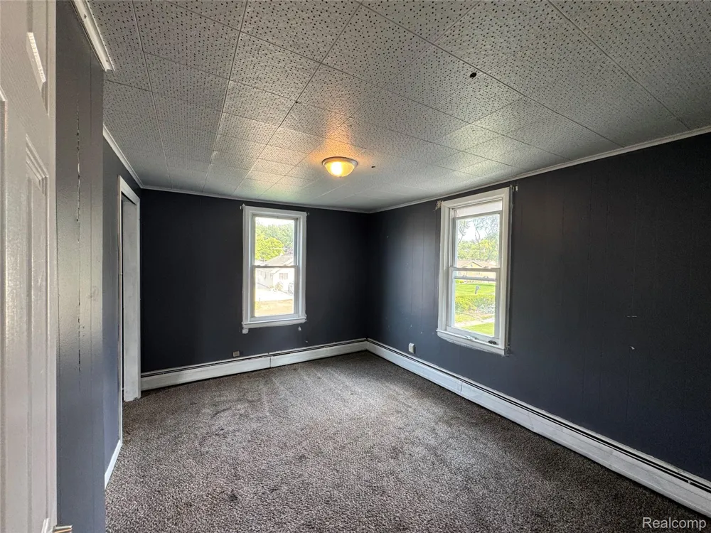 39691 Detroit Street Harrison Charter Township, MI 48045