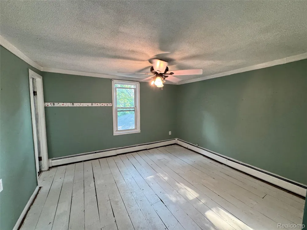 39691 Detroit Street Harrison Charter Township, MI 48045