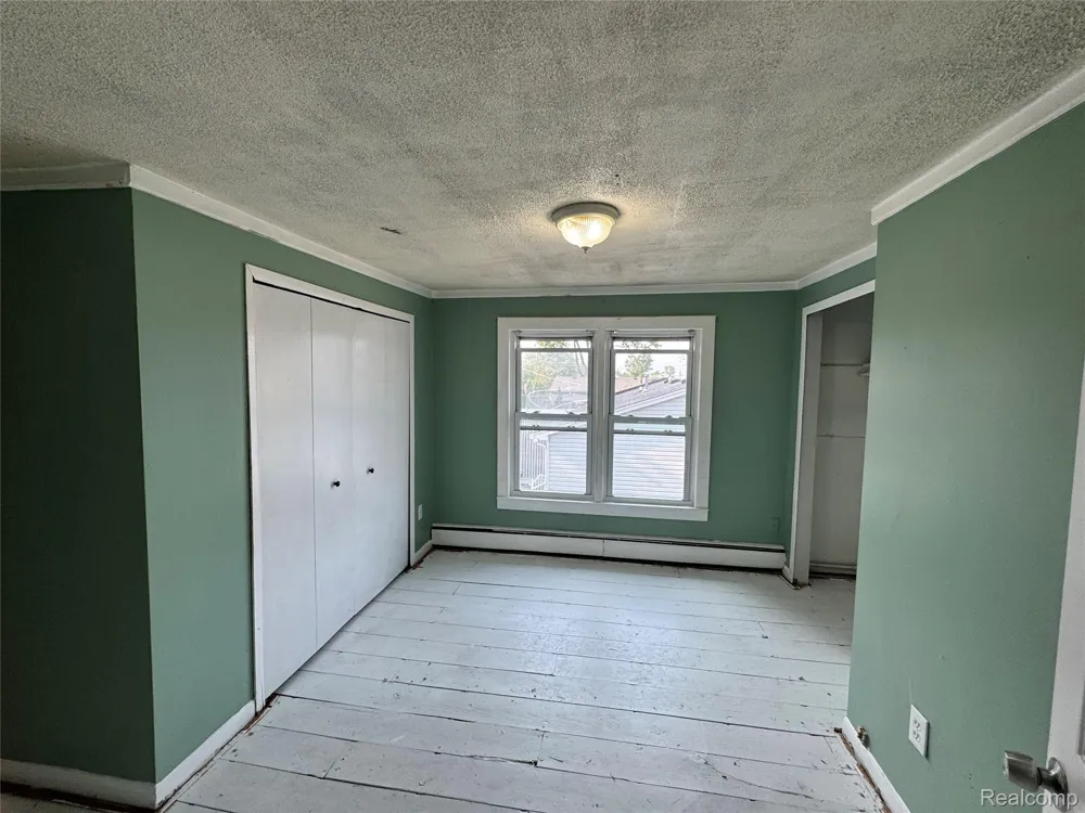 39691 Detroit Street Harrison Charter Township, MI 48045