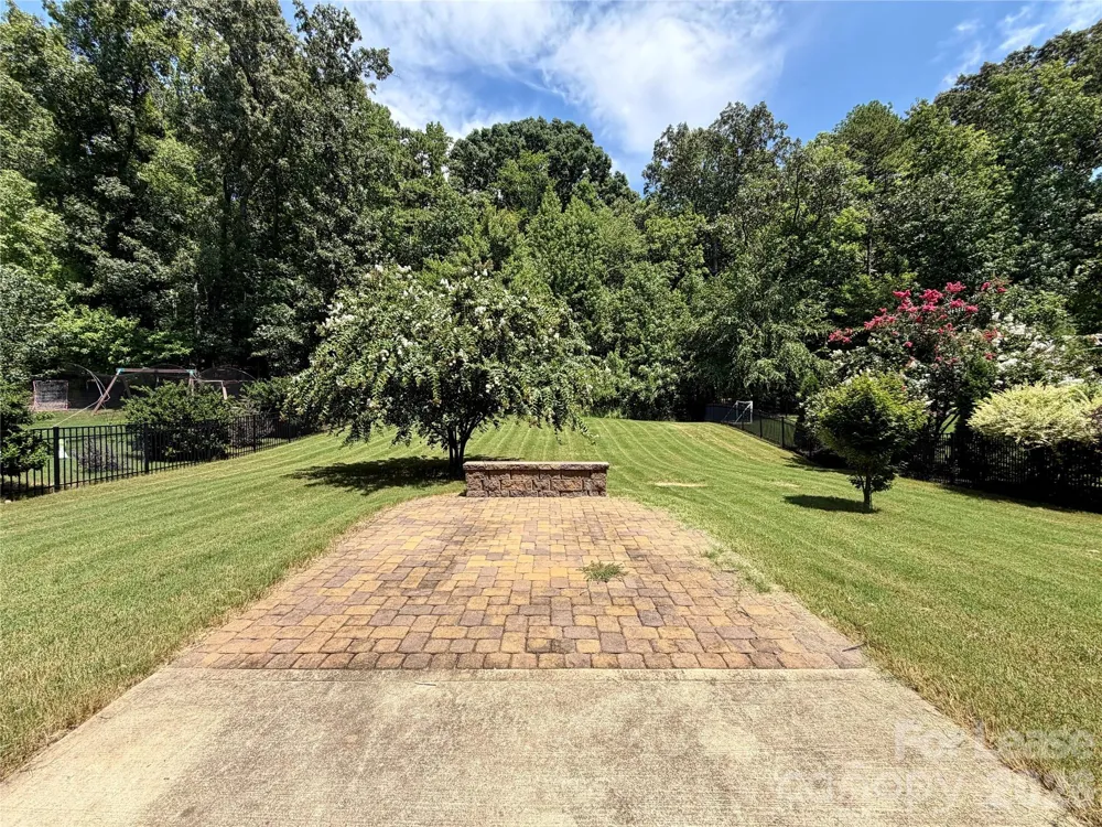 4019 Oakmere Road Waxhaw, NC 28173