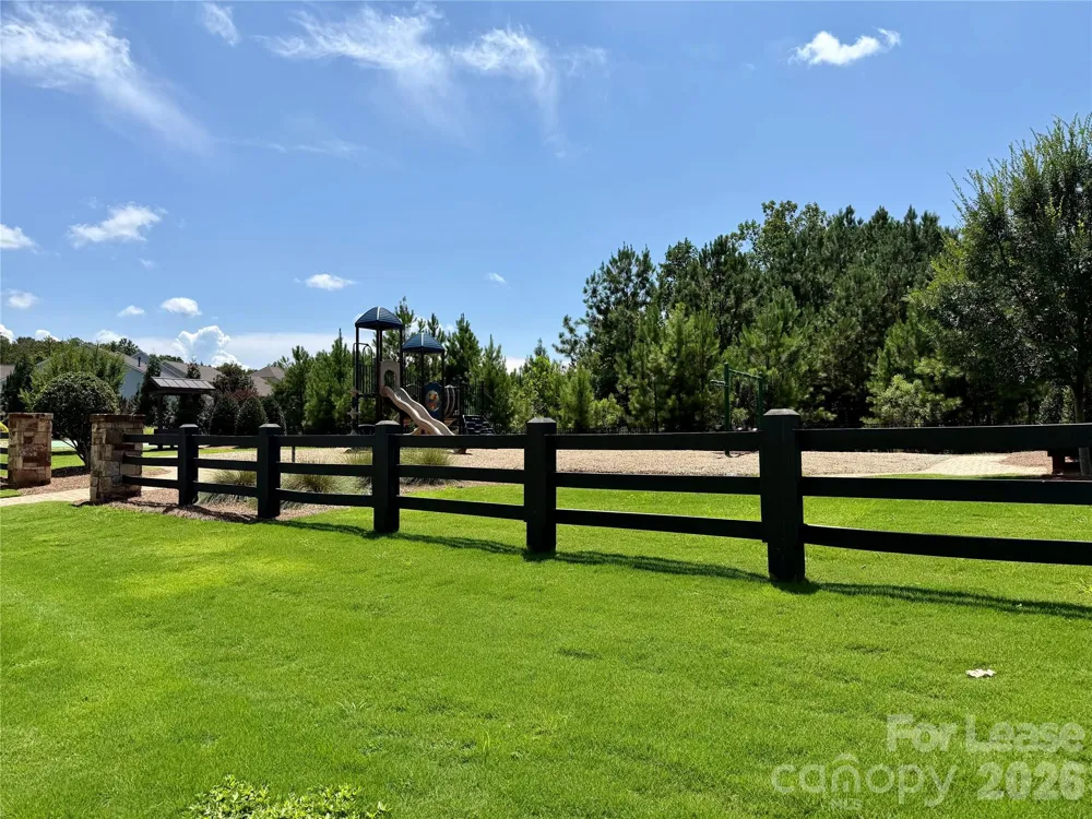 4019 Oakmere Road Waxhaw, NC 28173