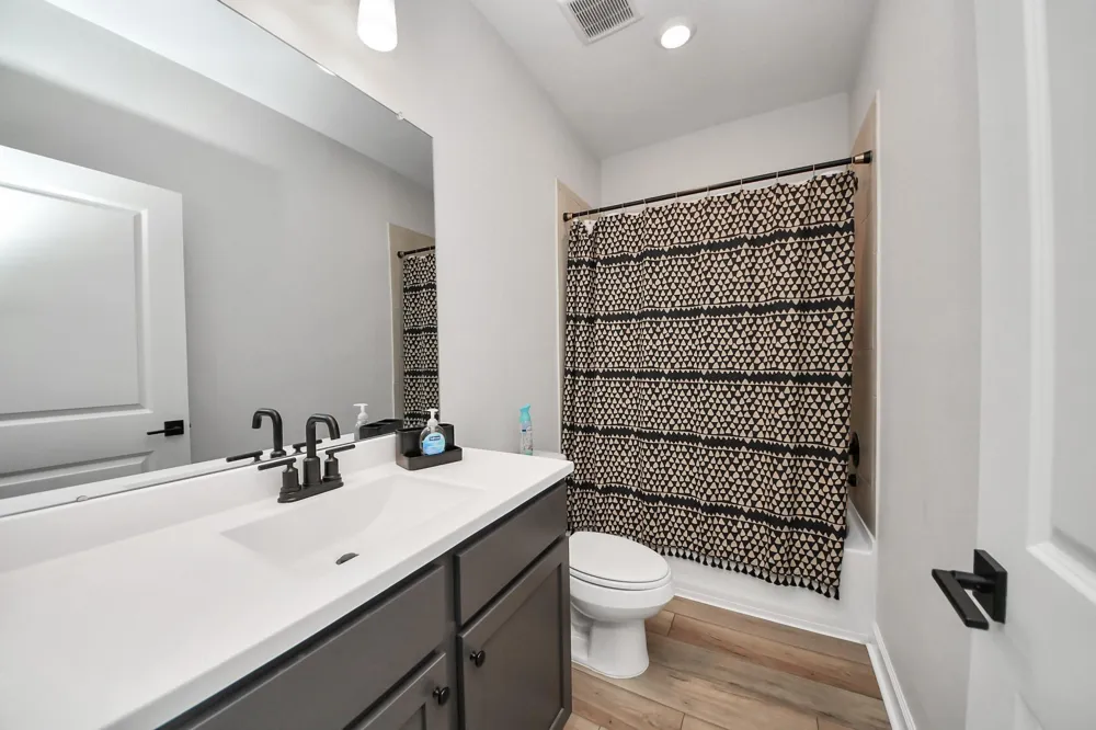 3006 Floating Barque Drive Santa Fe, TX 77510