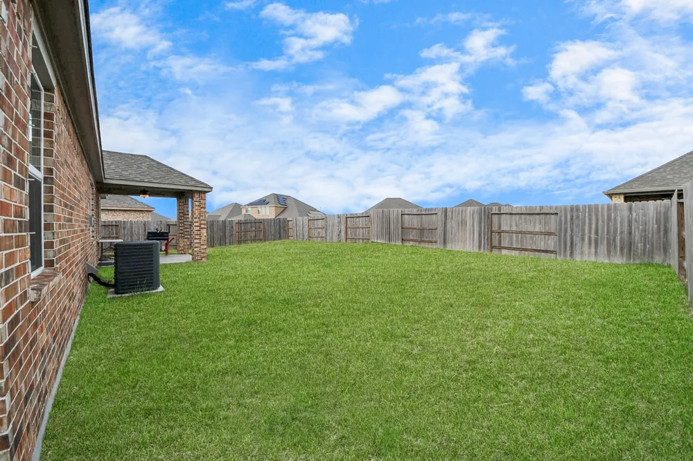 3006 Floating Barque Drive Santa Fe, TX 77510