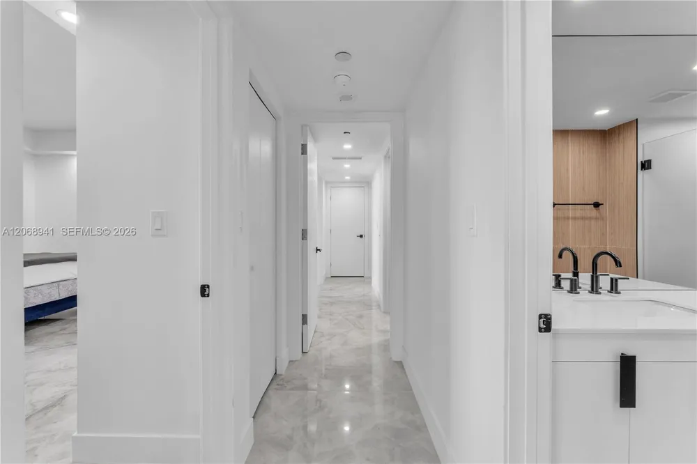 19355 Turnberry Way #14D Aventura, FL 33180